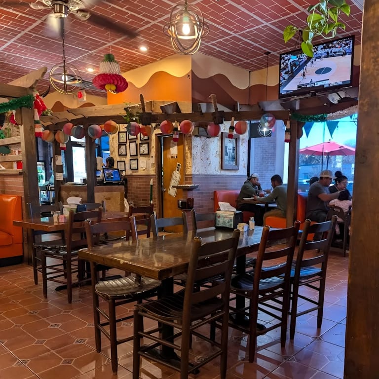 Reserve Your Table at El Que Pasa